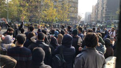 مظاهرات إيران بسبب ارتفاع أسعار البنزين