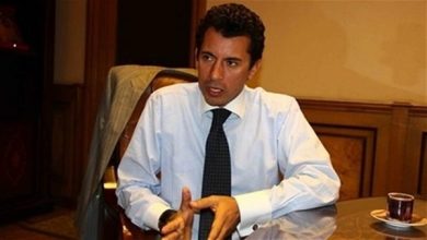وزير الشباب والرياضة المصري، أشرف صبحي