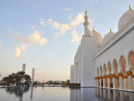 تعتبر المأذن عنصر من عناصر العمارة الإسلامية الخاصة بالمساجد