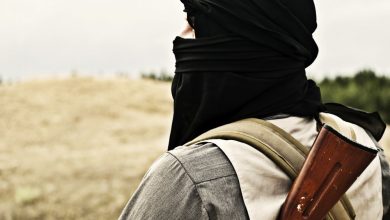أحد مقاتلي تنظيم داعش الارهابي