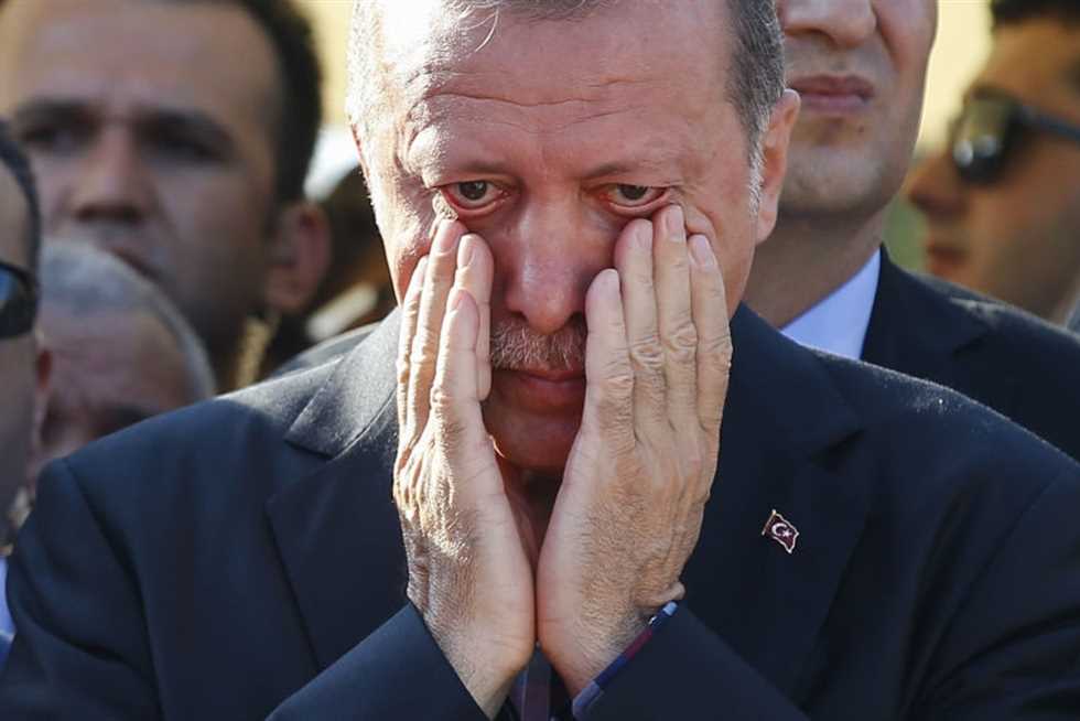 أردوغان يبكي