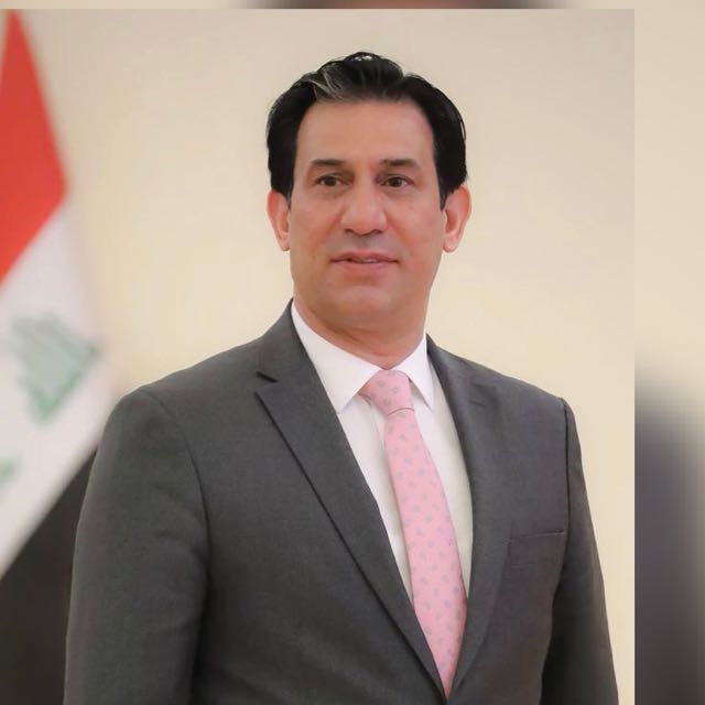إحسان الشمري رئيس مركز التفكير السياسي في العراق