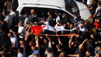 أثناء تشييع جثمان الشهيدة الفلسطينية داليا سمودي
