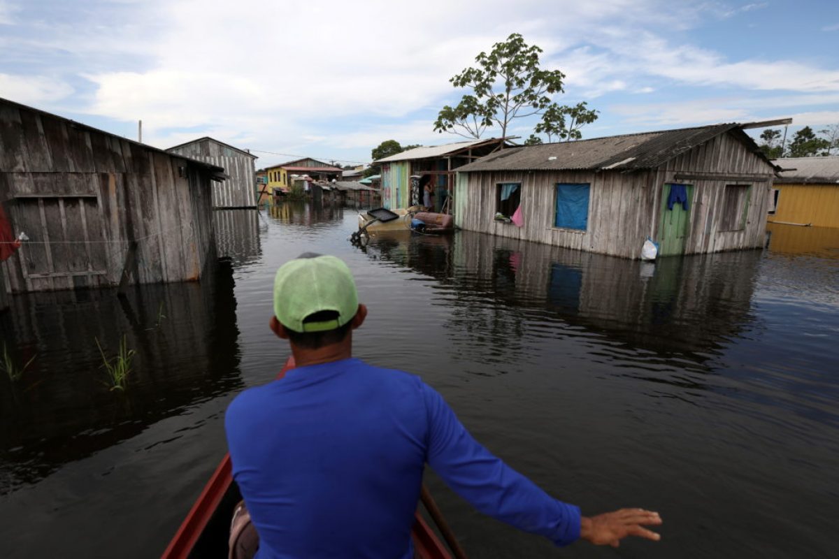 البرازيل.. فيضانات عارمة وأنهار الأمازون تسجل مستويات قياسية - صوت الدار